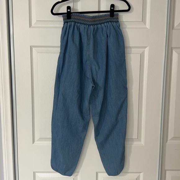Madewell jeans with cute stretchy waist - Picture 7 of 8
